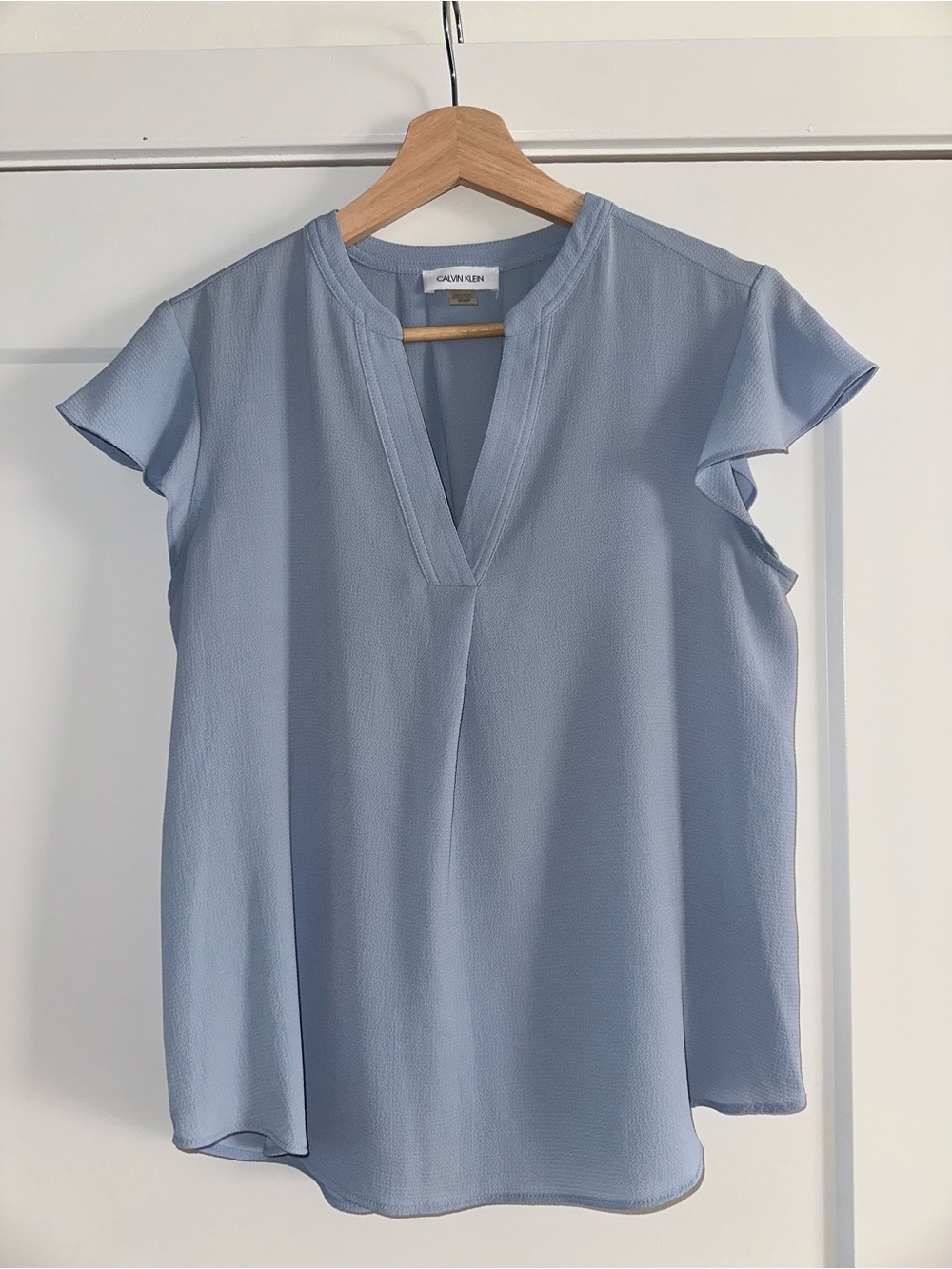 Calvin Klein Light Blue V-Neck Flutter Sleeve Blouse Top, Size S
